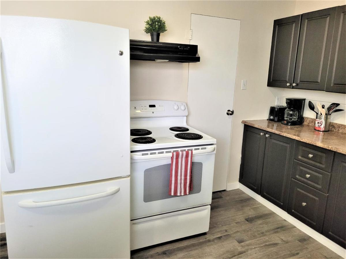 Cozy 4 Bedroom Townhouse - Peaceful Feel Of Home Winnipeg Exterior foto